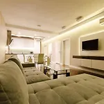 Old Town Luxury Апартаменты *