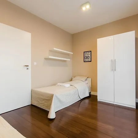 Old Town Luxury Apartment