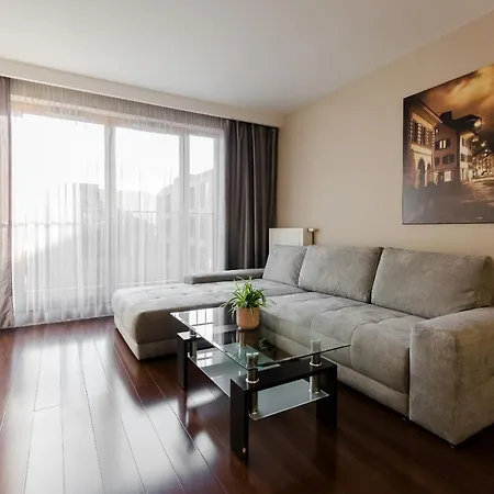 Old Town Luxury Apartment
