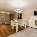 Old Town Luxury Apartament