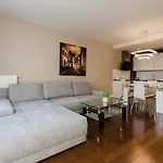 Old Town Luxury Apartament *